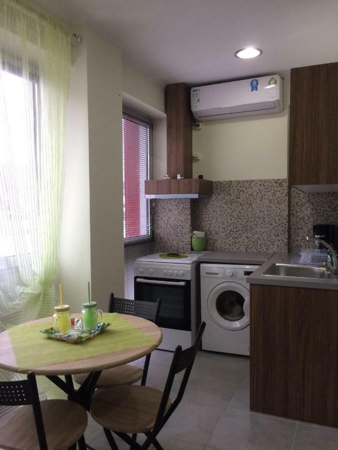 Cozy Apartment Near To The Airport Kouvarás Exterior foto